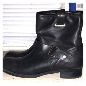 Tommy Hilfiger black boots